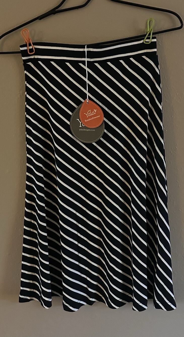 Yala bamboo viscose striped Black And White skirt XS